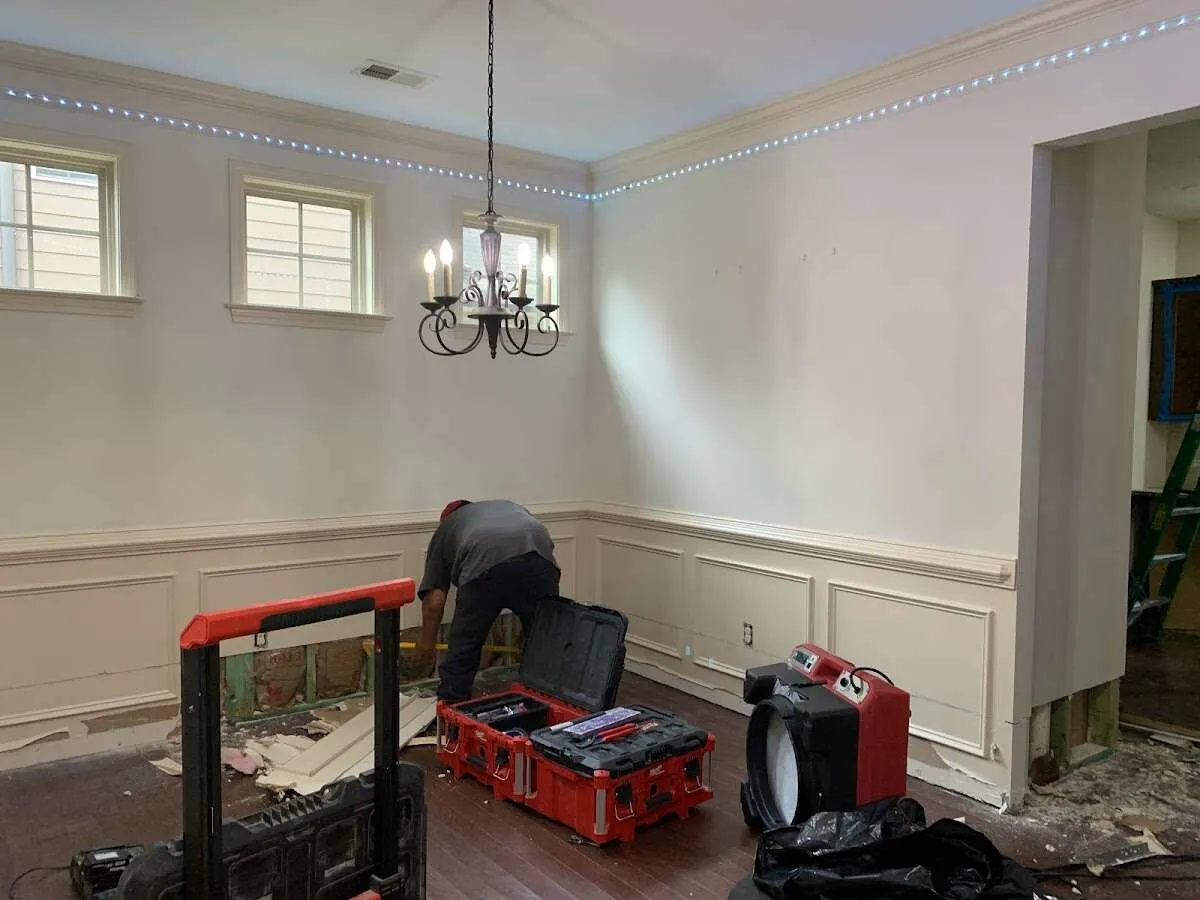 Restoration technician with professional equipment in Upper Providence